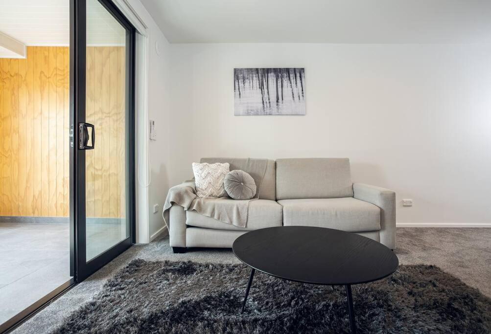 Stellar - Hagley Park Apartment *